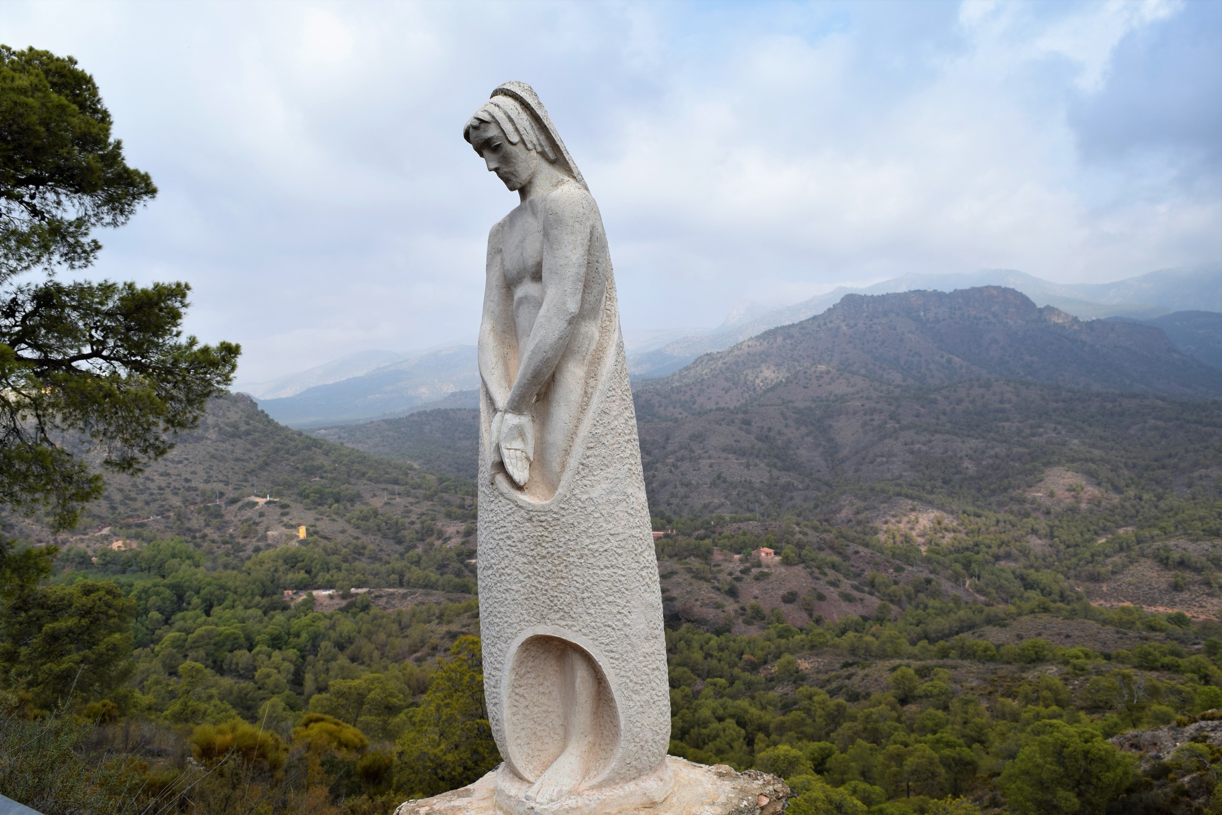 Via Crucis sculpture above Totana in the Sierra Espuña