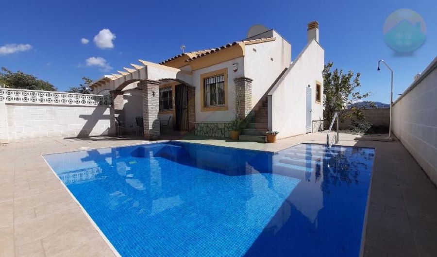 Monsora villa style