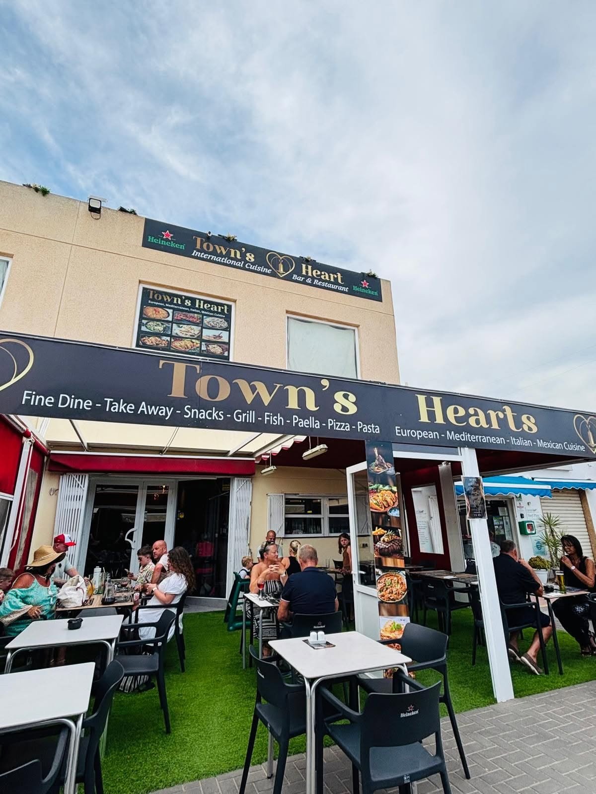 Town's Heart restaurant, Sector B Commercial Centre