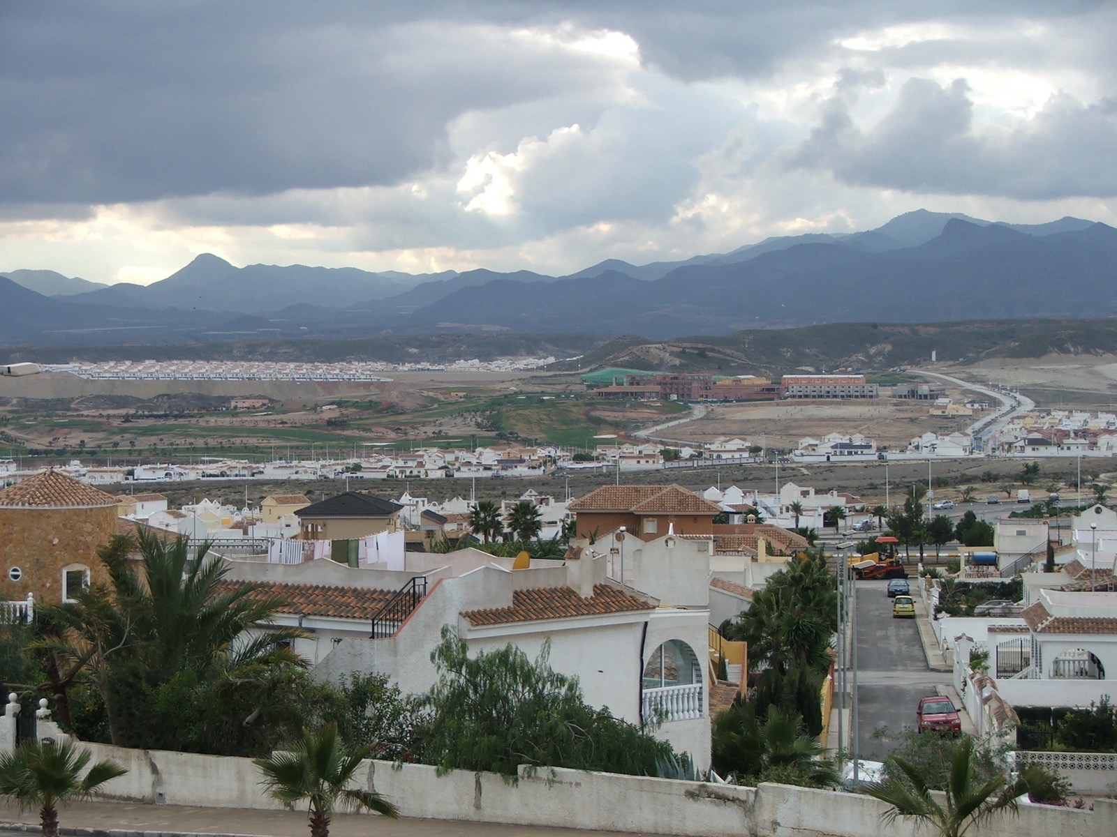 The Camposol hotel under construction, January 2006