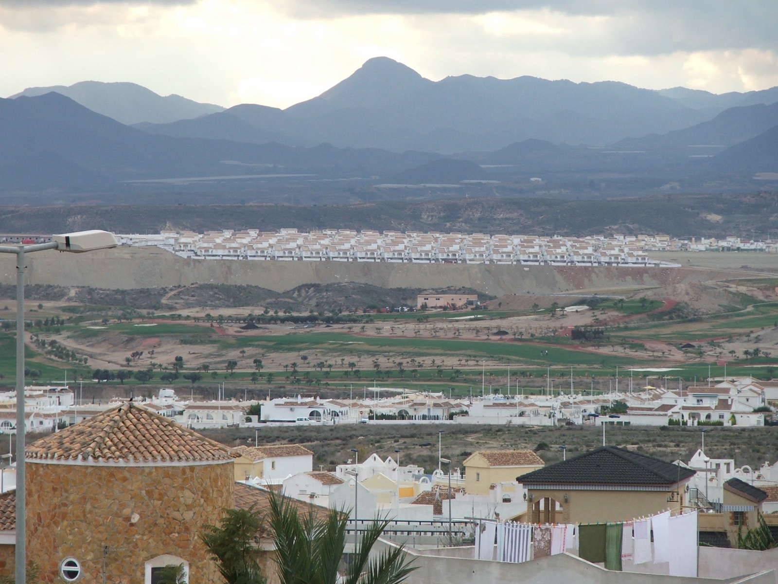 The Camposol hotel under construction, January 2006