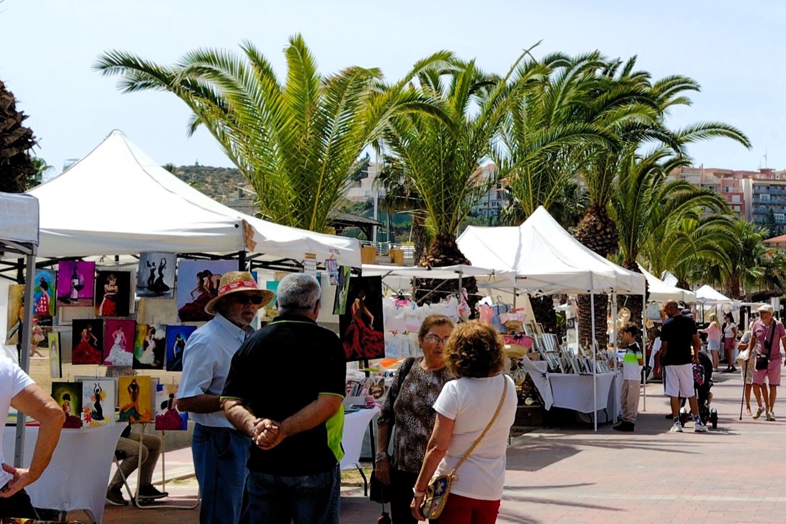Puerto de Mazarr&oacute;n Artisan Market